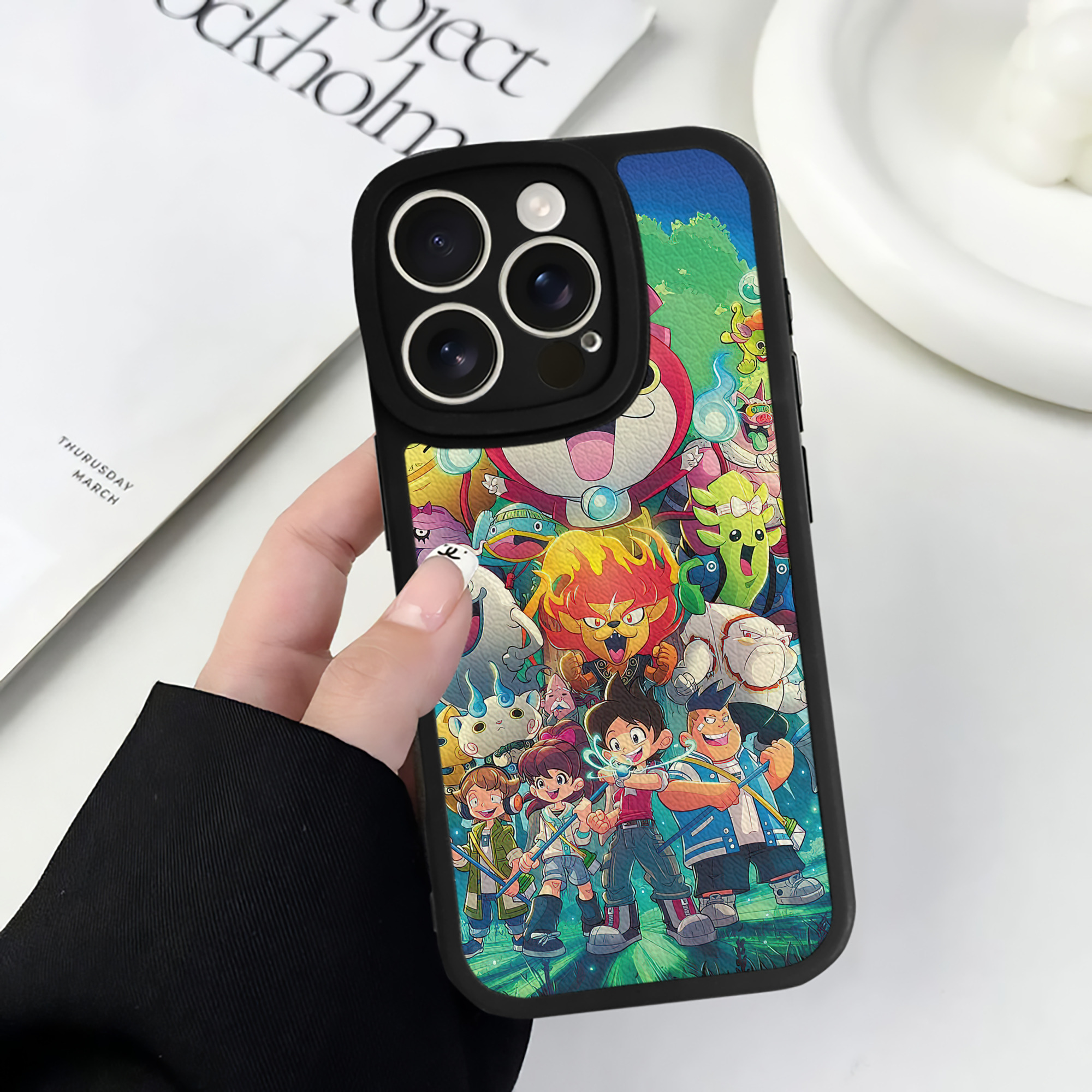 （画像用） 妖怪ウォッチ Yo-kai Watch 【iPhone 16シリーズ対応】シリコンスマホケース（レザー調） 材質：シリコン
